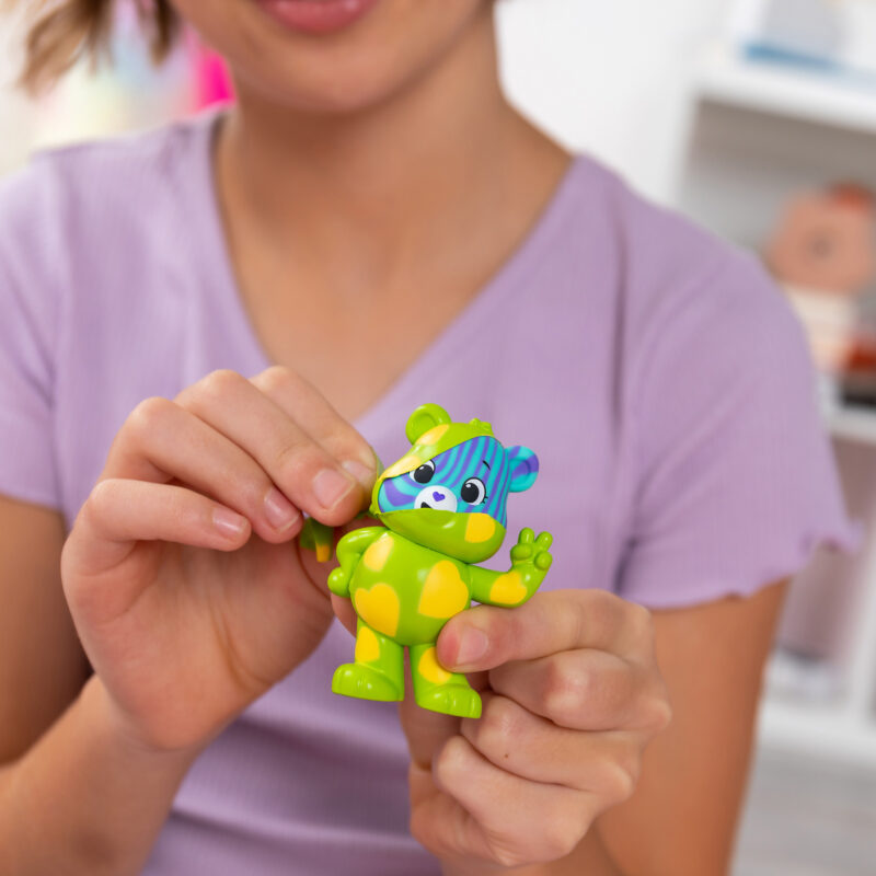 Care Bears – Peel and Reveal - US 9402